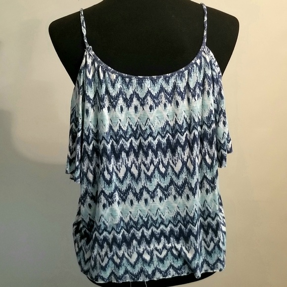 Flowy open shoulder blouse - Picture 3 of 5